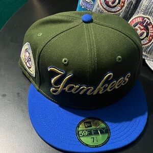 New Era Yankees Two-Tone Snapback Cap - Olive & Royal Blue size 7 1/4